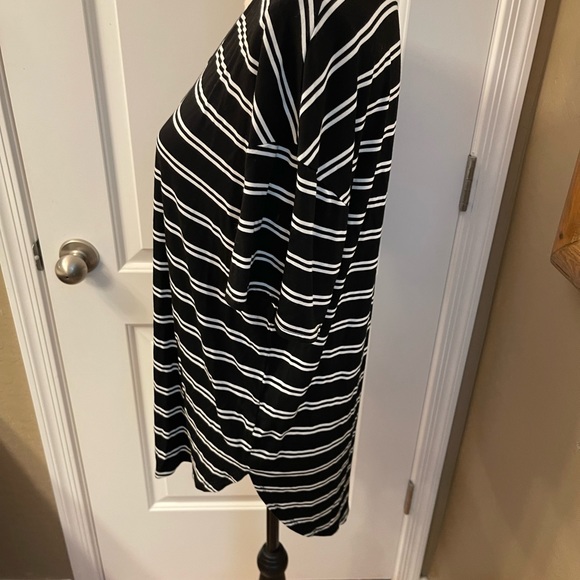 ***Time and Tru Top - Picture 4 of 5